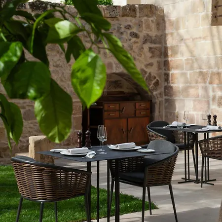 Palazzo Zimara Boutique Hotel