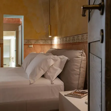 Palazzo Zimara Boutique فندق
